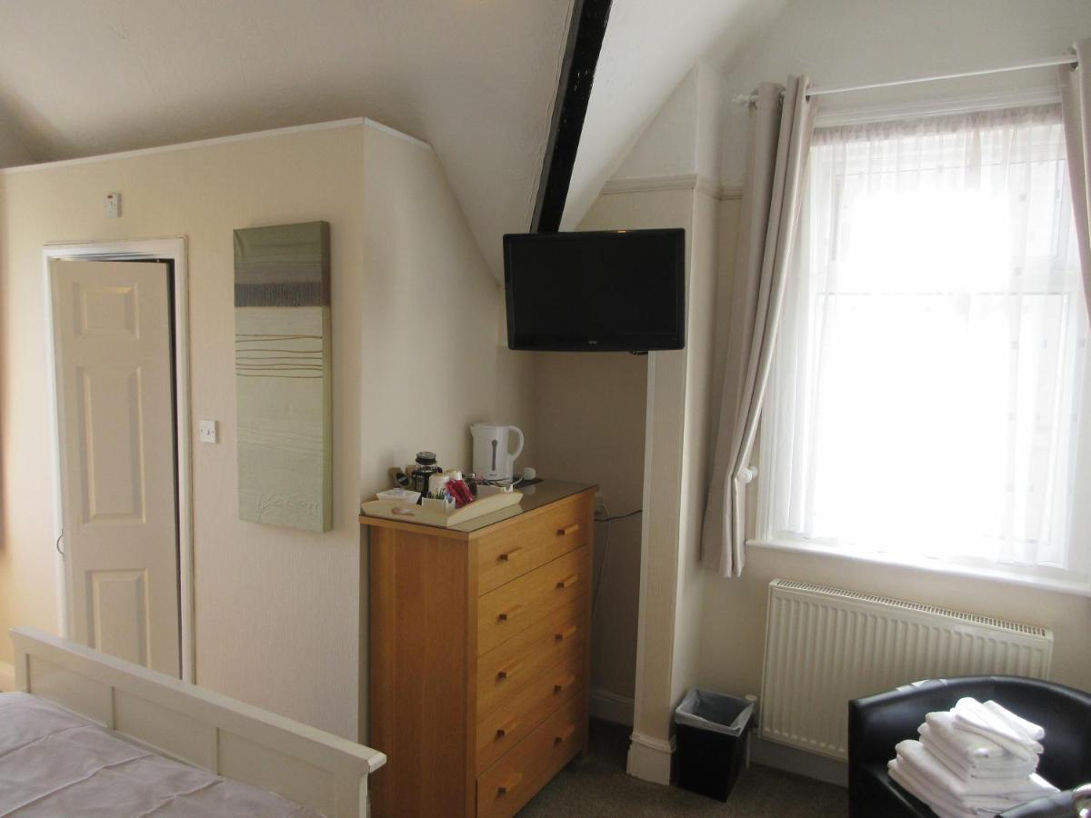 Beaumont House 4*